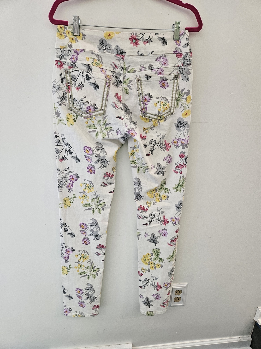 Bluberry Denim White Floral Jeans size 10 - Picture 2 of 7